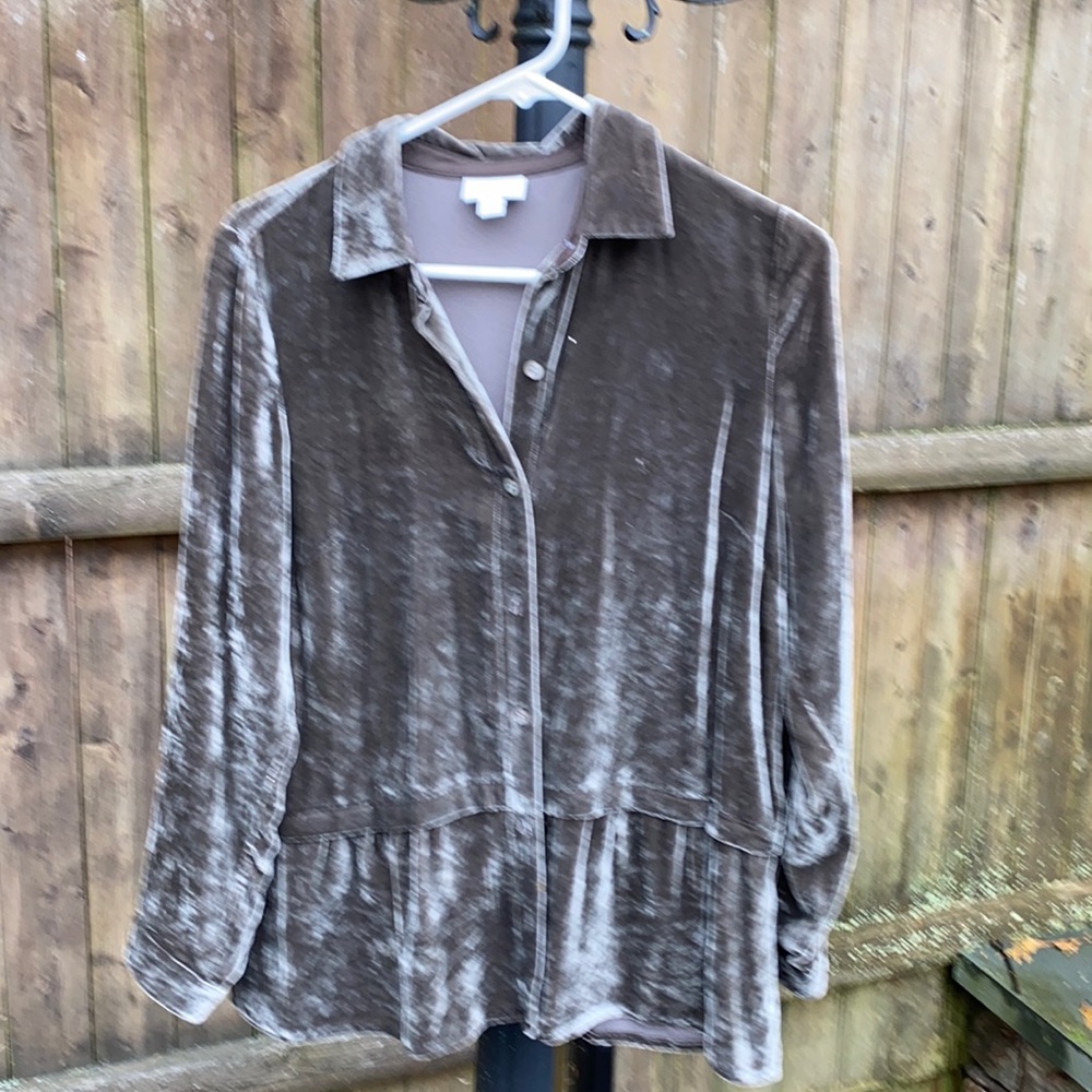 Woman’s velvet olive top